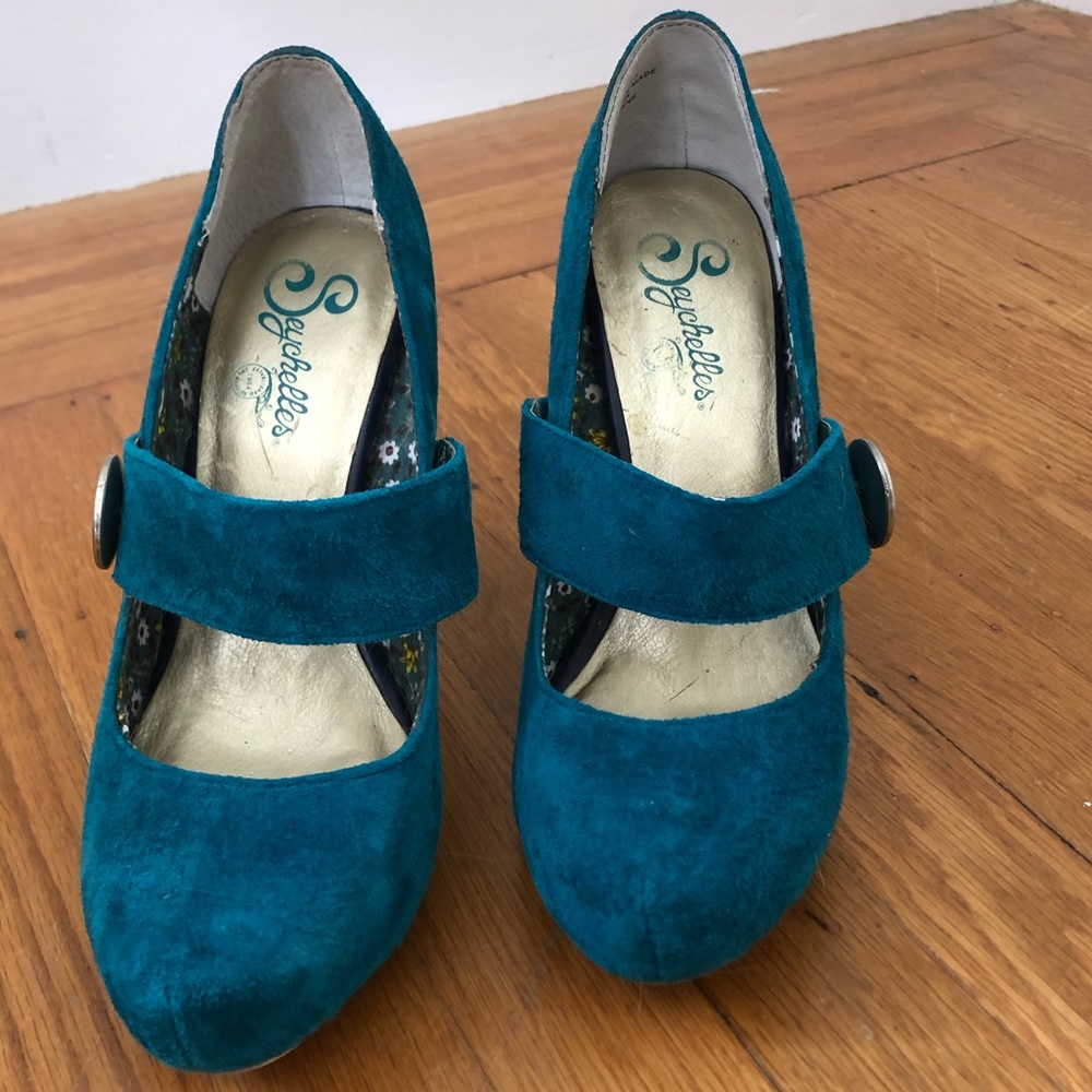 Seychelles teal heels